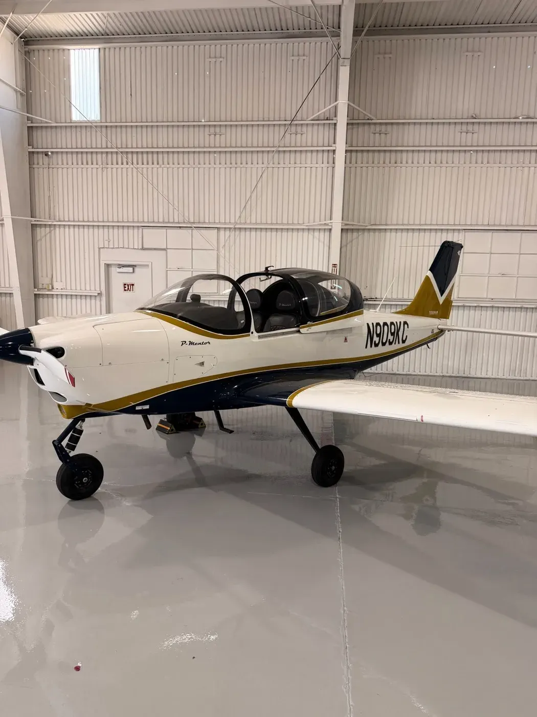 A factory-new training airplane in the CFII hangar
